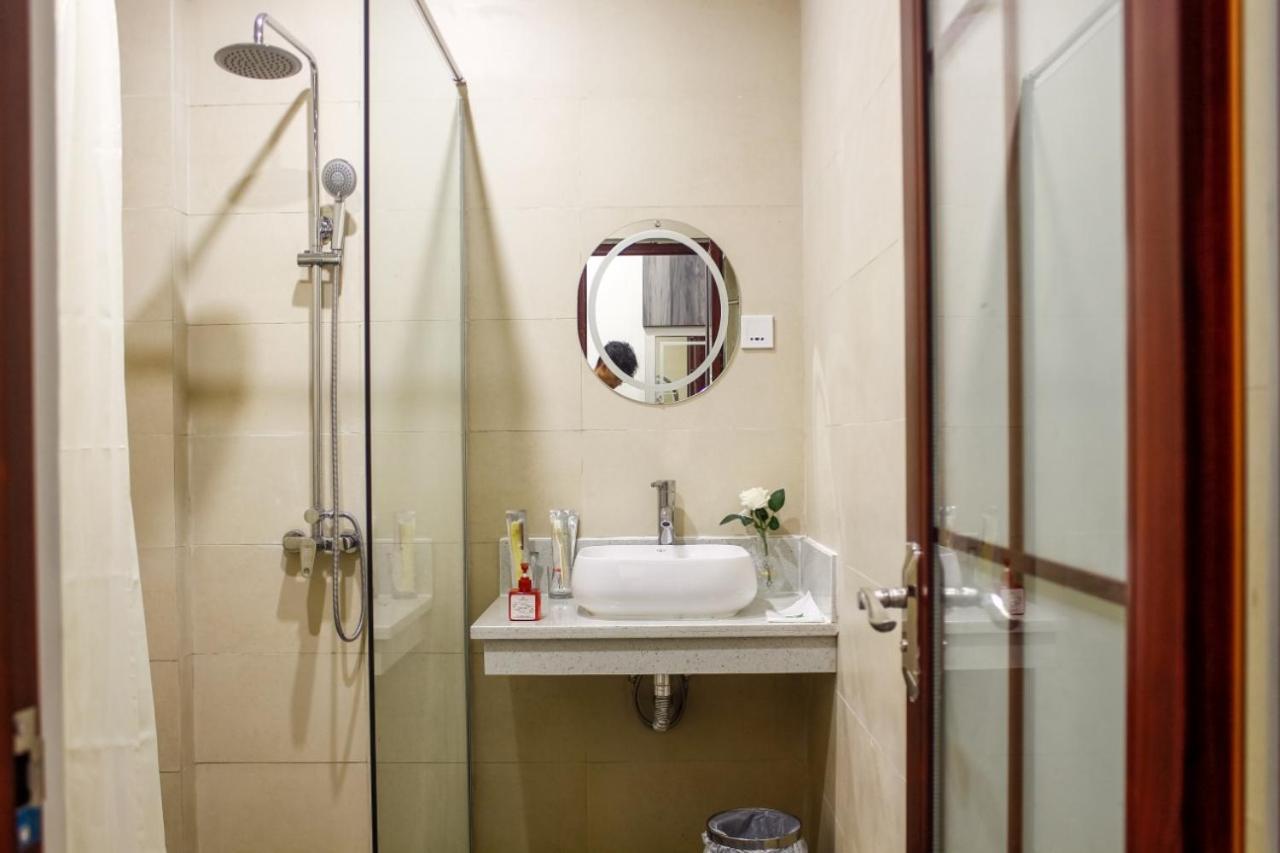 Green Rose Hotel Batam Экстерьер фото