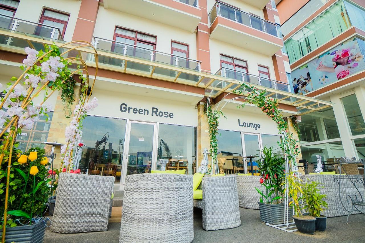 Green Rose Hotel Batam Экстерьер фото
